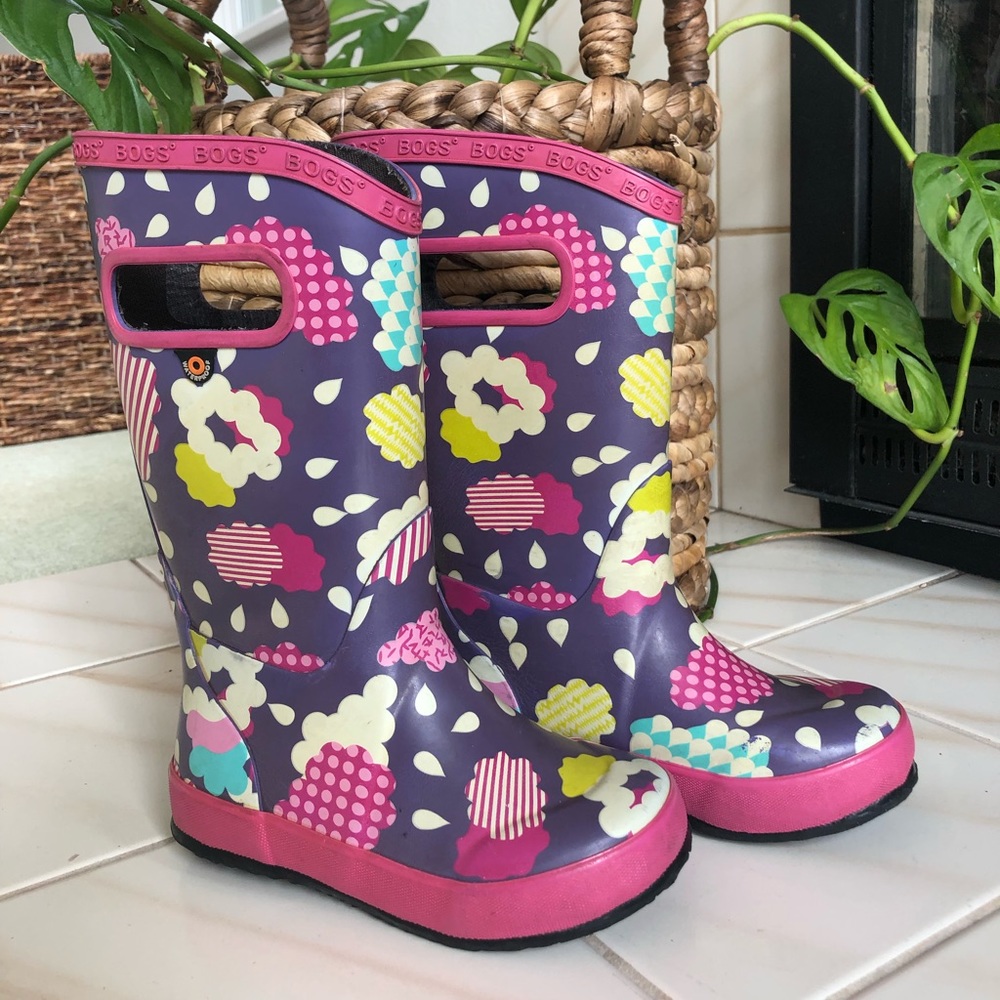 BOGS kids rain boots size 10